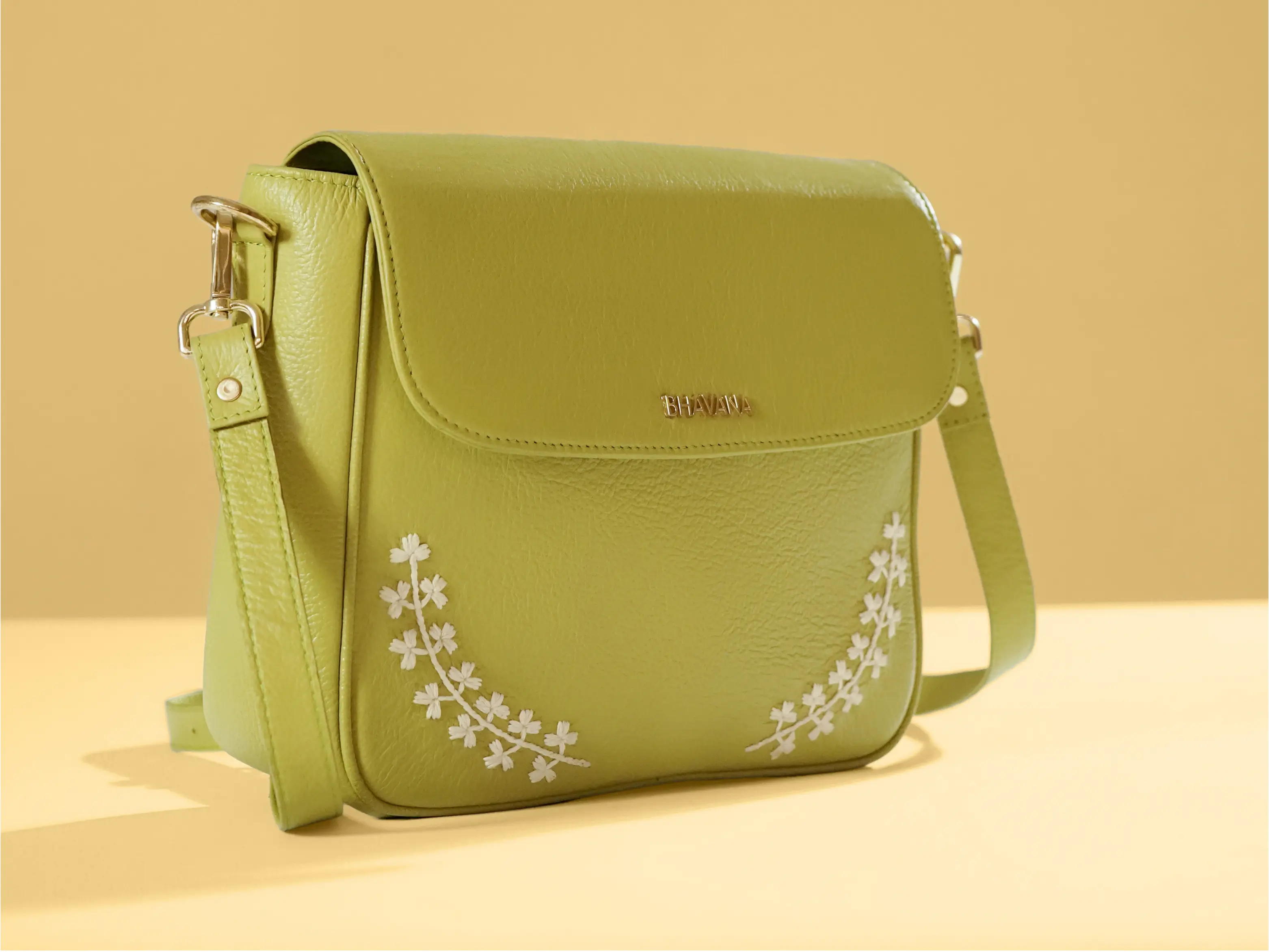 Inarah sling bag yellow green02