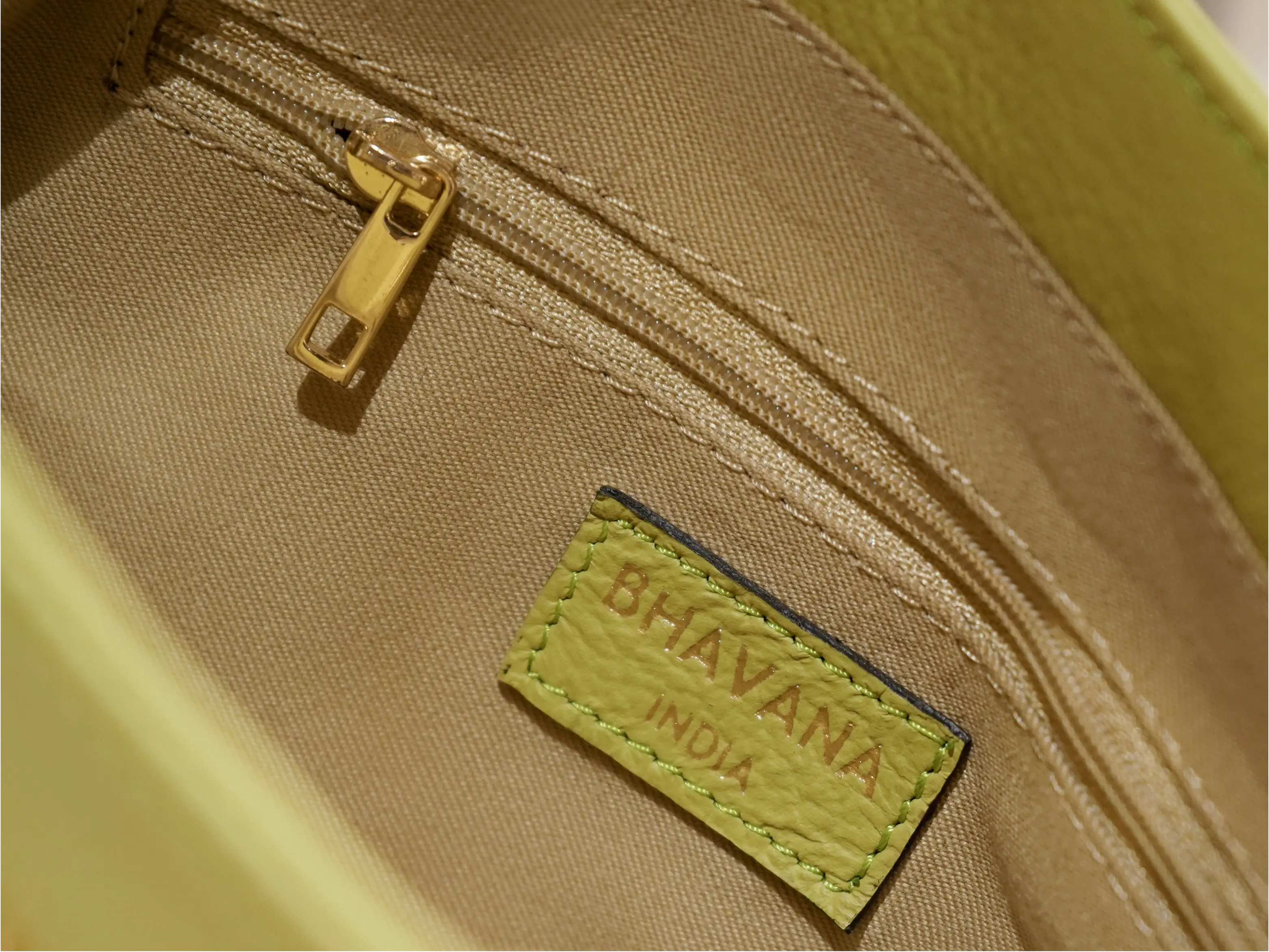 Inarah sling bag yellow green03